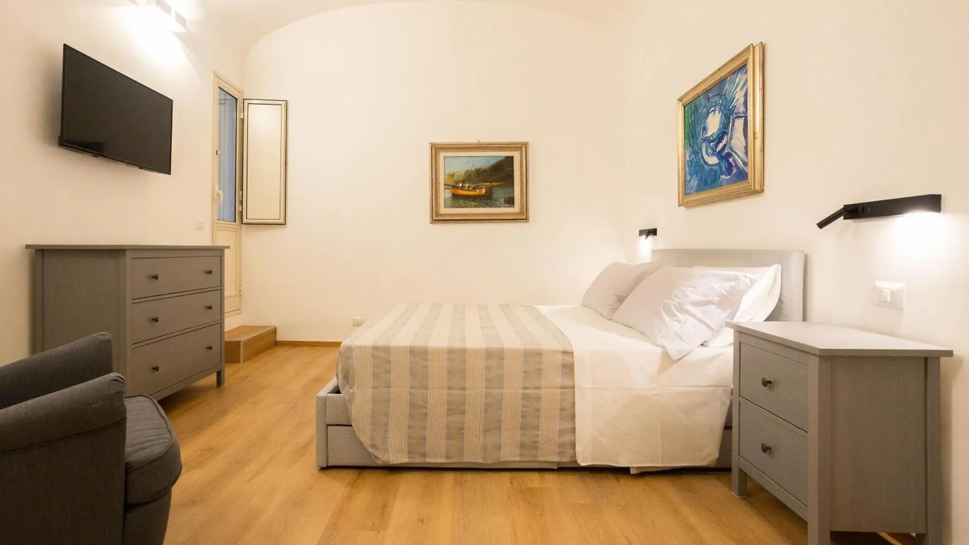 Bibi House A San Giovanni Degli Eremiti パレルモ 0*,